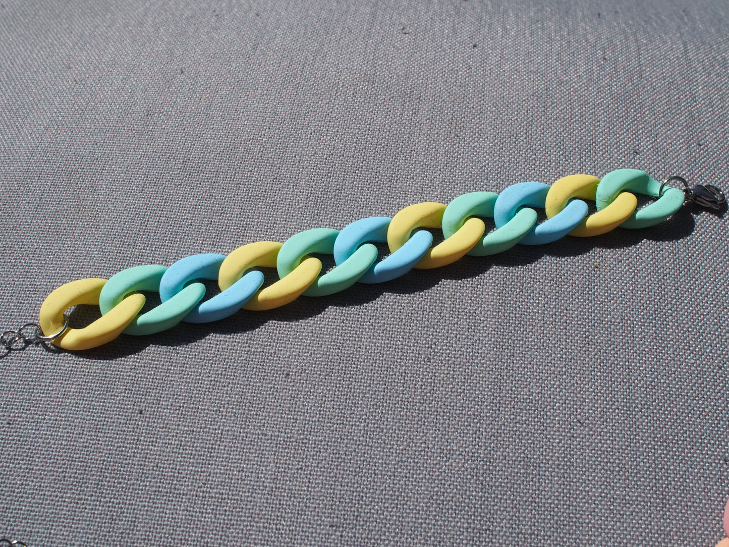 Couleur multiple | Bracelet en acrylique